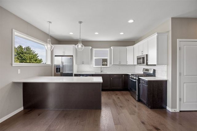 519 Ashton Dr NE, Mt Vernon, IA 52314