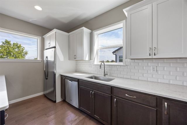 519 Ashton Dr NE, Mt Vernon, IA 52314