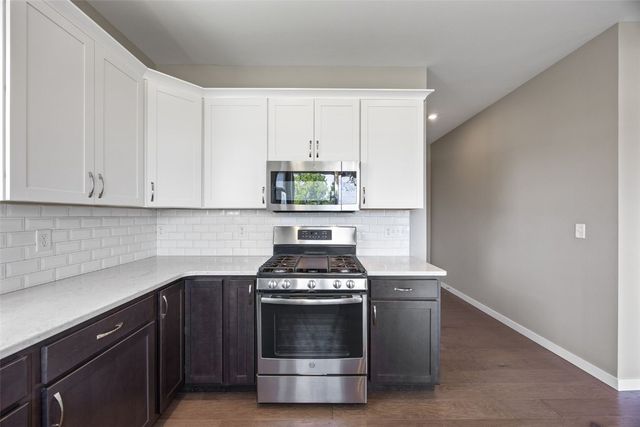 519 Ashton Dr NE, Mt Vernon, IA 52314