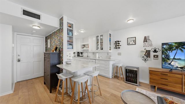 200 THE ESPLANADE N B2, Venice, FL 34285