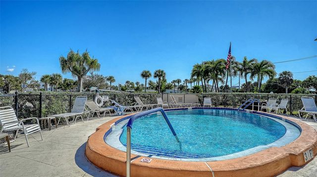 200 THE ESPLANADE N B2, Venice, FL 34285