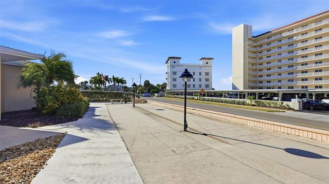 200 THE ESPLANADE N B2, Venice, FL 34285