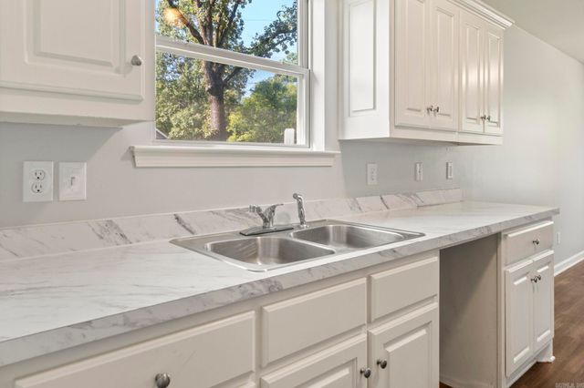 1520 S Oak Street, Little Rock, AR 72204