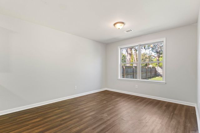 1520 S Oak Street, Little Rock, AR 72204