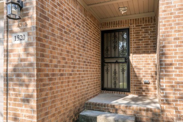 1520 S Oak Street, Little Rock, AR 72204