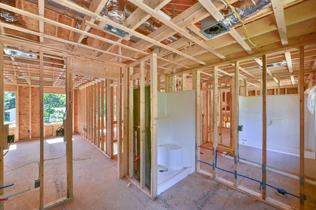 35 Sawmill Rd, Dudley, MA 01571