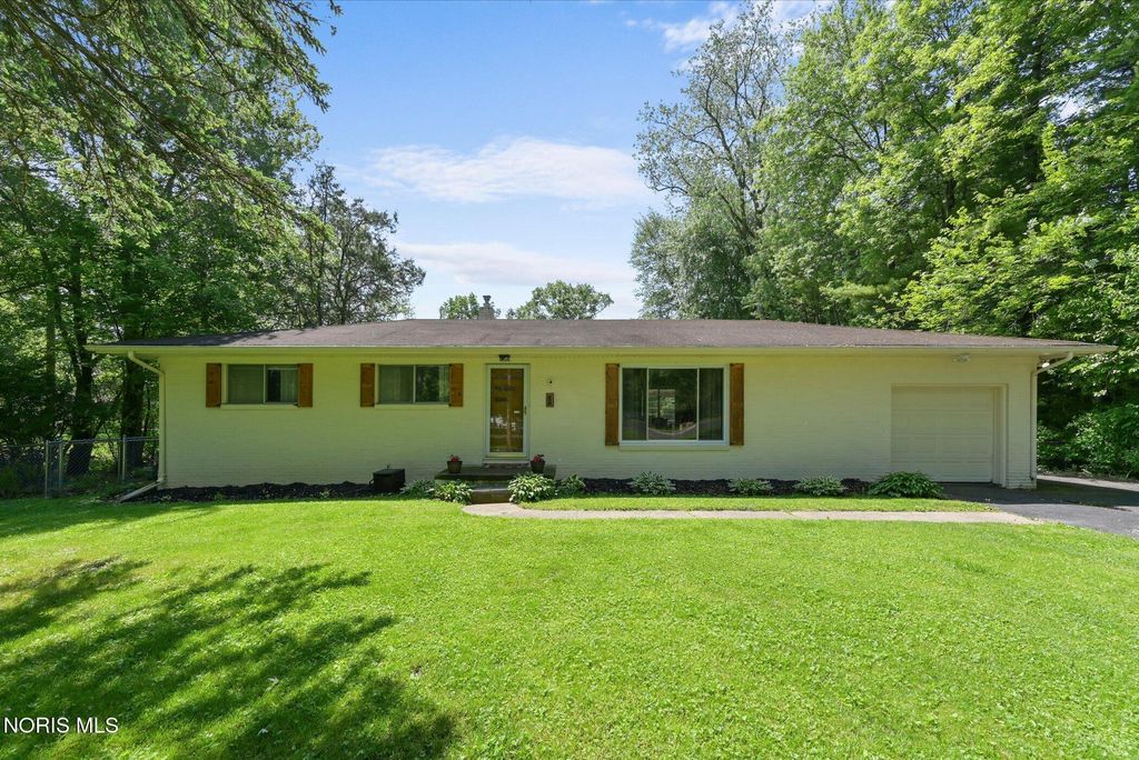 4915 Swanbrook Court, Toledo, OH 43614