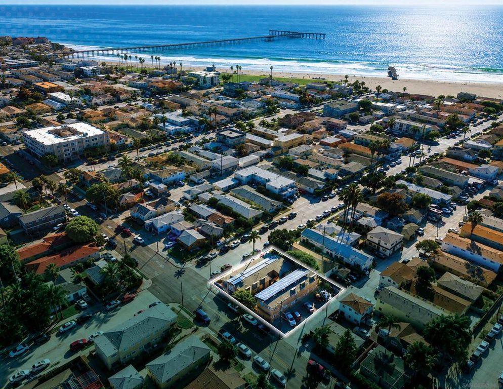 2104 Bacon Street, San Diego, CA 92107 — exterior