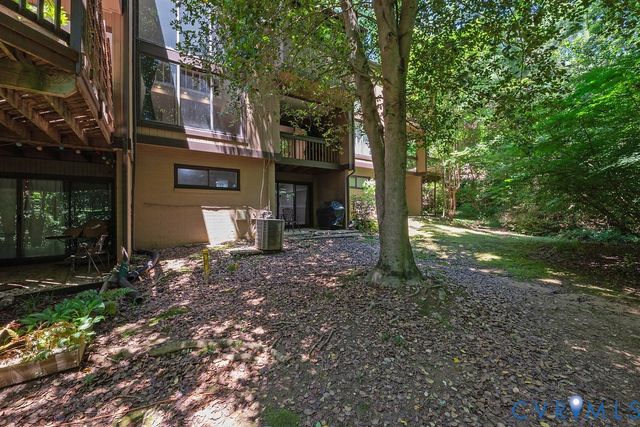 9328 Groundhog Dr, Chesterfield, VA 23235