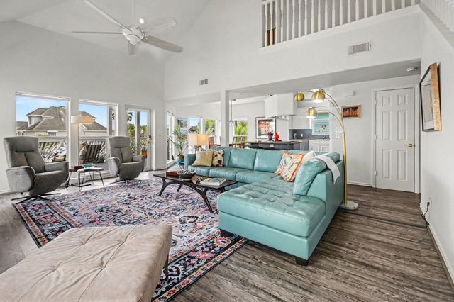 13318 Binnacle Way, Galveston, TX 77554