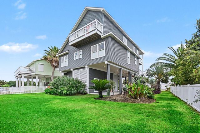13318 Binnacle Way, Galveston, TX 77554