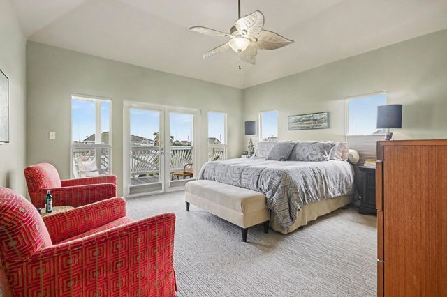 13318 Binnacle Way, Galveston, TX 77554
