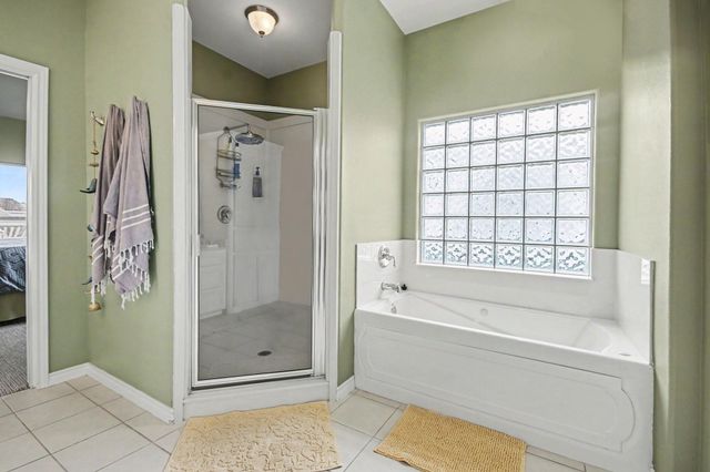 13318 Binnacle Way, Galveston, TX 77554