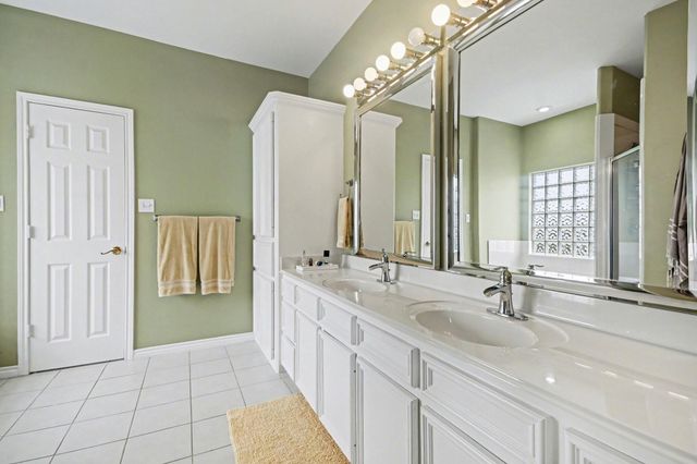 13318 Binnacle Way, Galveston, TX 77554