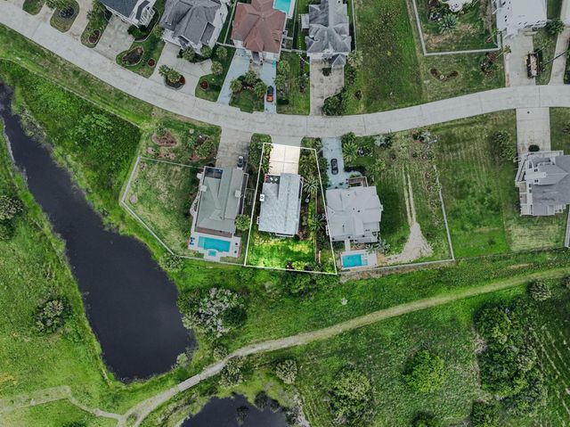 13318 Binnacle Way, Galveston, TX 77554