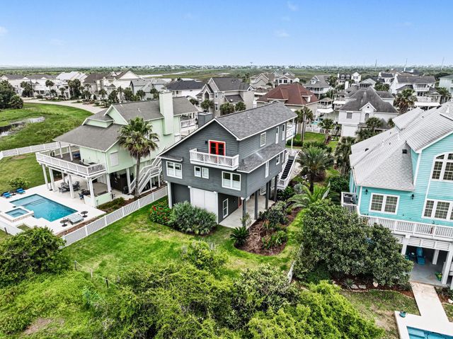 13318 Binnacle Way, Galveston, TX 77554