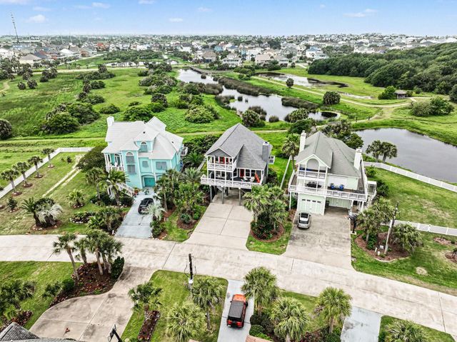 13318 Binnacle Way, Galveston, TX 77554
