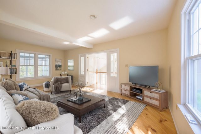 477 Fog Hill Road, Austerlitz, NY 12017