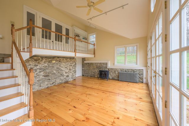 477 Fog Hill Road, Austerlitz, NY 12017