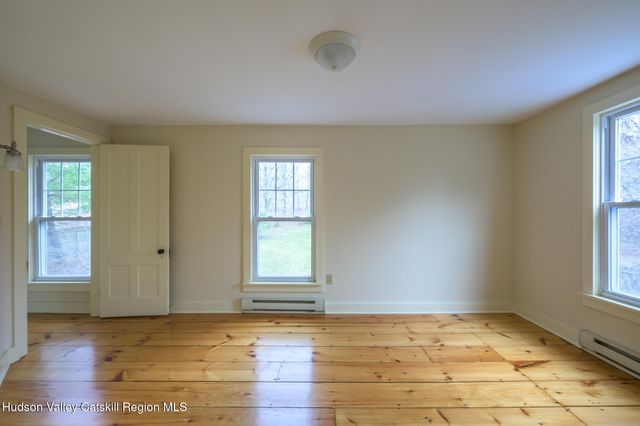 477 Fog Hill Road, Austerlitz, NY 12017