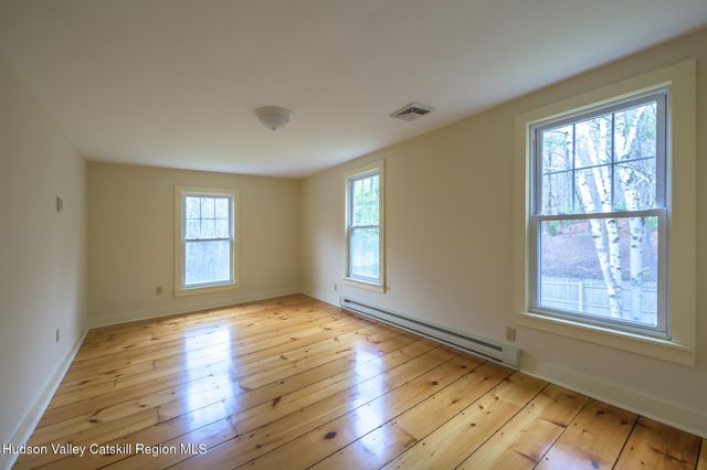 477 Fog Hill Road, Austerlitz, NY 12017