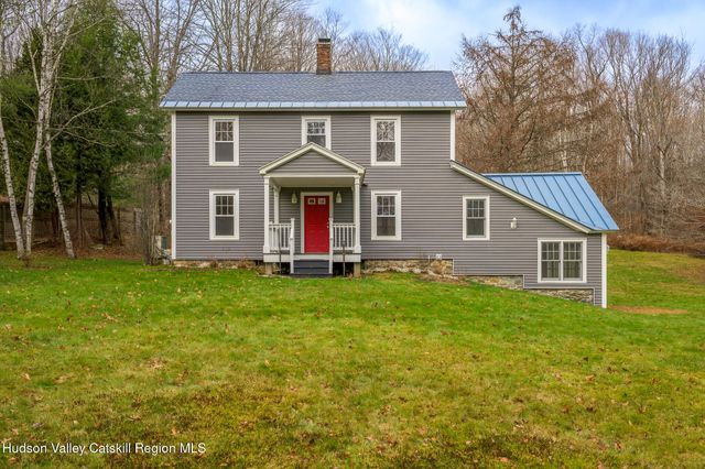 477 Fog Hill Road, Austerlitz, NY 12017