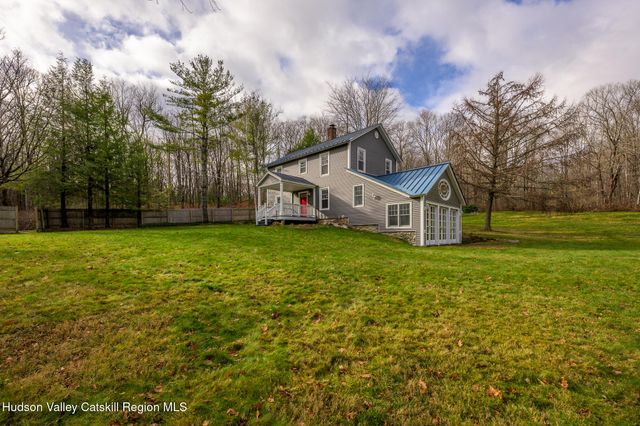 477 Fog Hill Road, Austerlitz, NY 12017