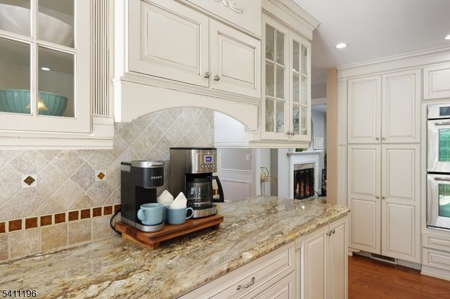 320 Highgate Avenue, Westfield Town, NJ 07090