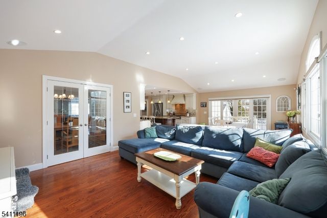 320 Highgate Avenue, Westfield Town, NJ 07090