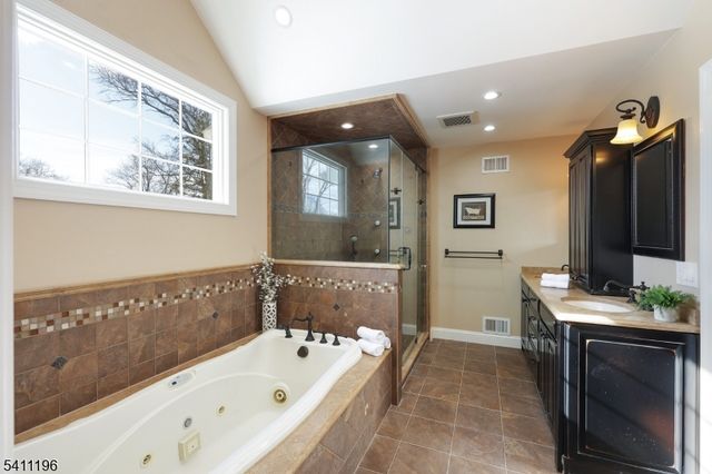 320 Highgate Avenue, Westfield Town, NJ 07090