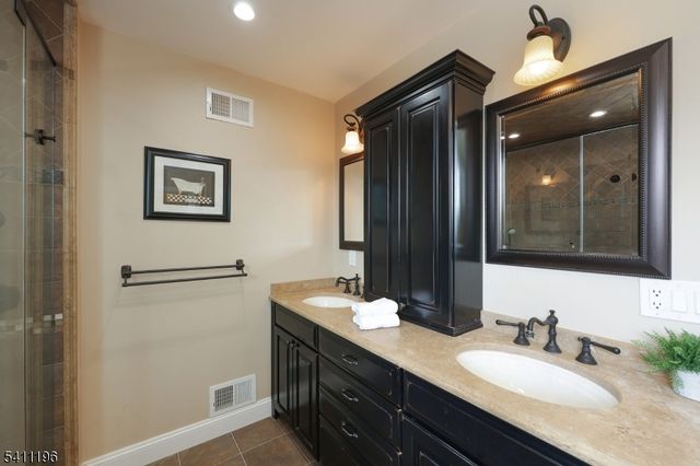 320 Highgate Avenue, Westfield Town, NJ 07090