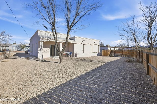 1840 San Juan Avenue, Las Cruces, NM 88001