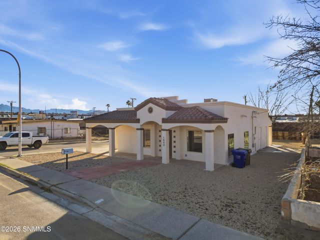 1840 San Juan Avenue, Las Cruces, NM 88001
