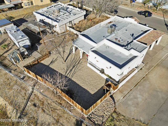 1840 San Juan Avenue, Las Cruces, NM 88001