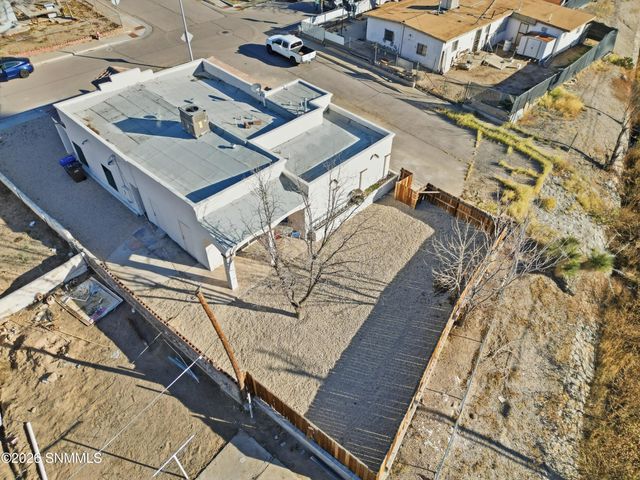 1840 San Juan Avenue, Las Cruces, NM 88001