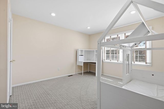 1272 KNOX DR, Yardley, PA 19067