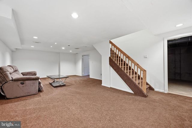 1272 KNOX DR, Yardley, PA 19067