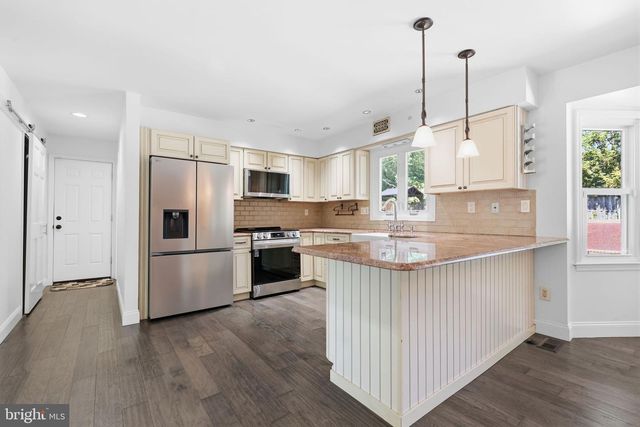 1272 KNOX DR, Yardley, PA 19067
