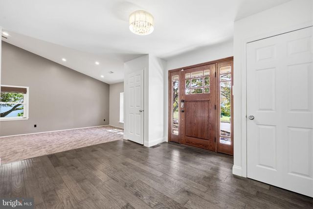 1272 KNOX DR, Yardley, PA 19067