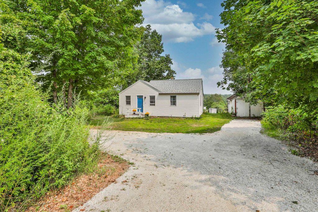 39 Border Street, Amherst, NH 03031