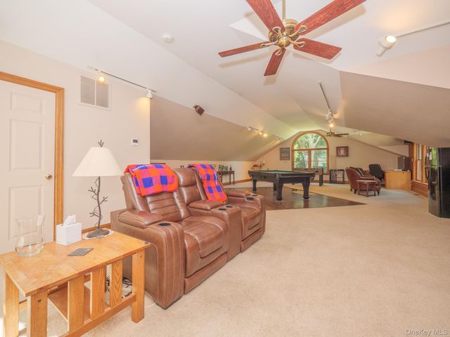 11 Kessler Drive, Hyde Park, NY 12538