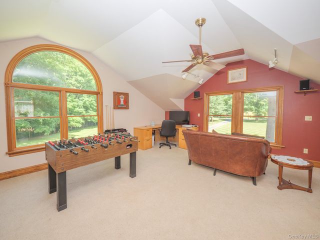 11 Kessler Drive, Hyde Park, NY 12538