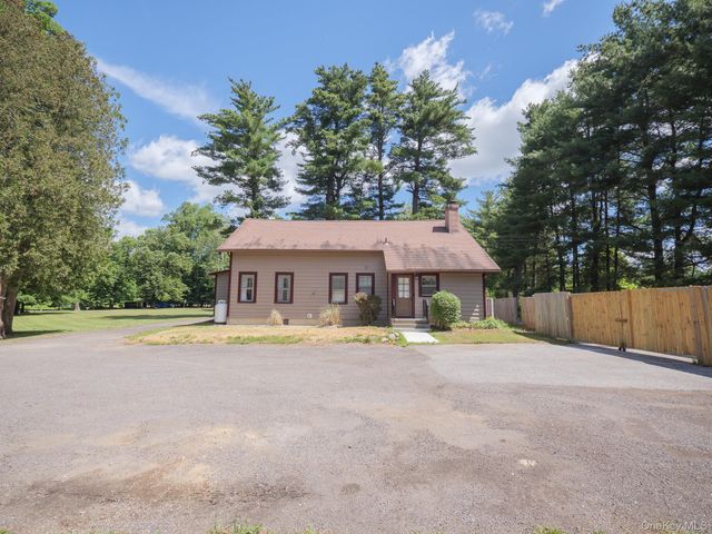 11 Kessler Drive, Hyde Park, NY 12538