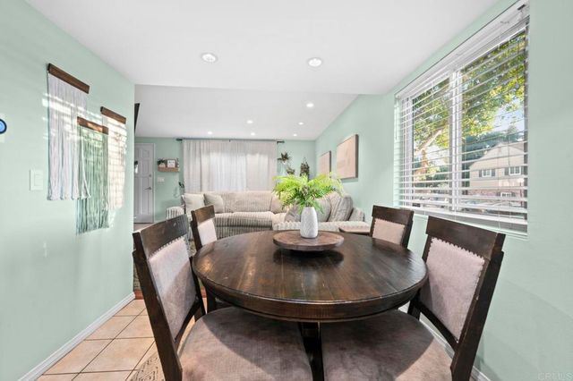 1248 Denver Lane E, El Cajon, CA 92021
