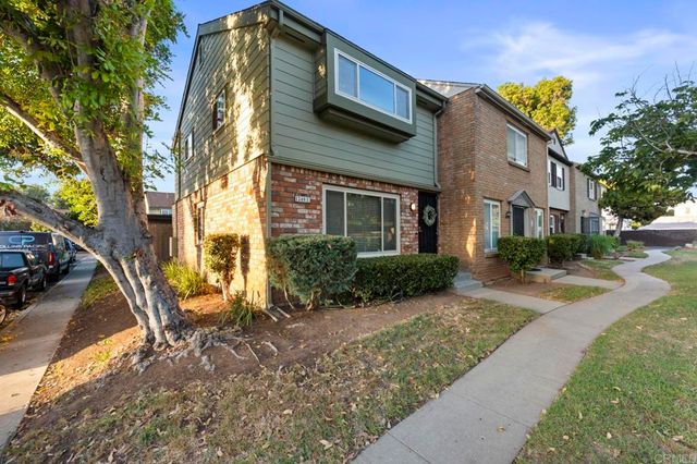 1248 Denver Lane E, El Cajon, CA 92021