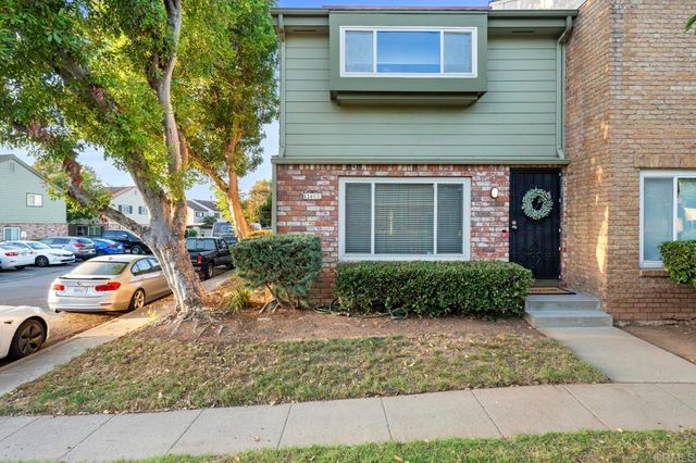 1248 Denver Lane E, El Cajon, CA 92021