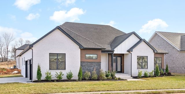 6 Belmont Rd, Clarksville, TN 37040