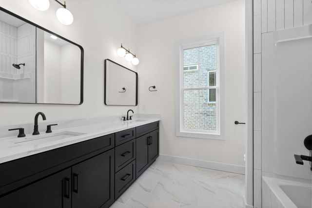 6 Belmont Rd, Clarksville, TN 37040