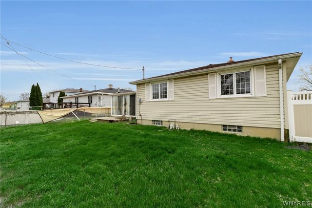 34 South Transit Hill Drive, Cheektowaga, NY 14043