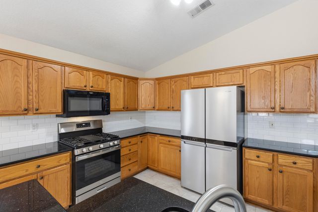 7211 Milan Hills Road NE, Rio Rancho, NM 87144